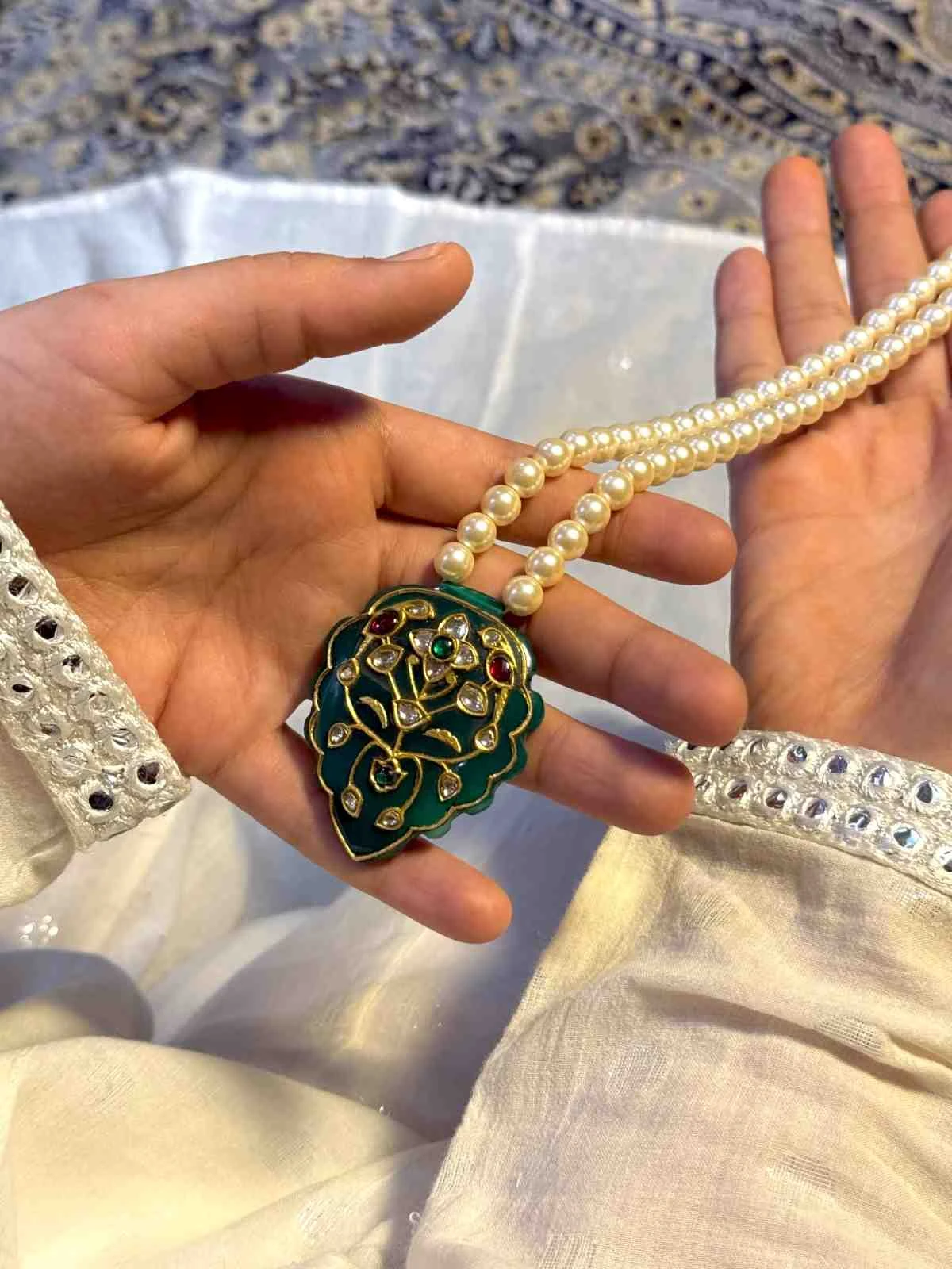 antique stone heernoi pendant 22K gold antique piece with intricate Hauldal stone work