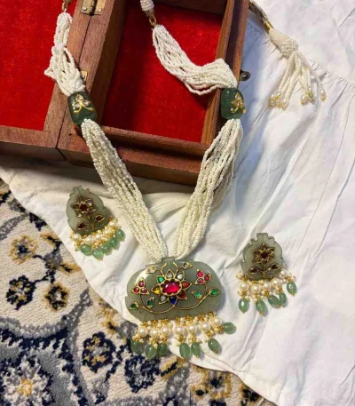 gold jewellery