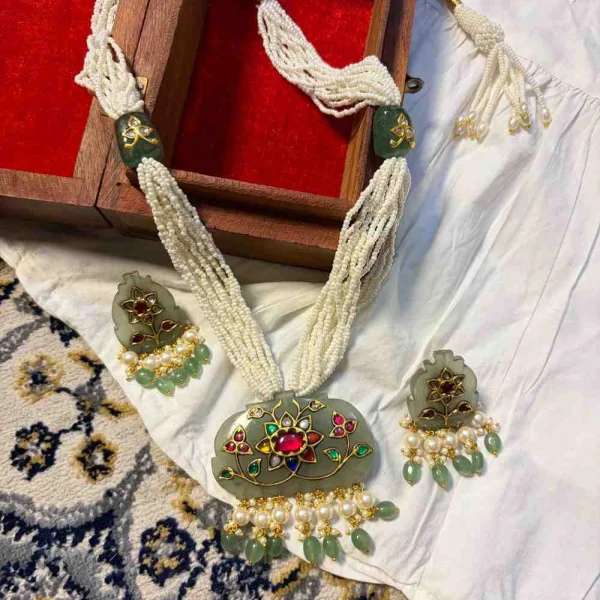 gold jewellery