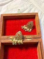 gold jewellery