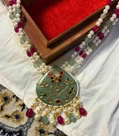 gold jewellery