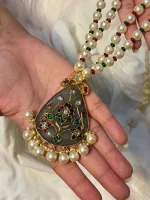 22K antique pendant featuring fine Hauldal work on stone
