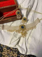 22K gold jewellery featuring delicate natural diamond polkis